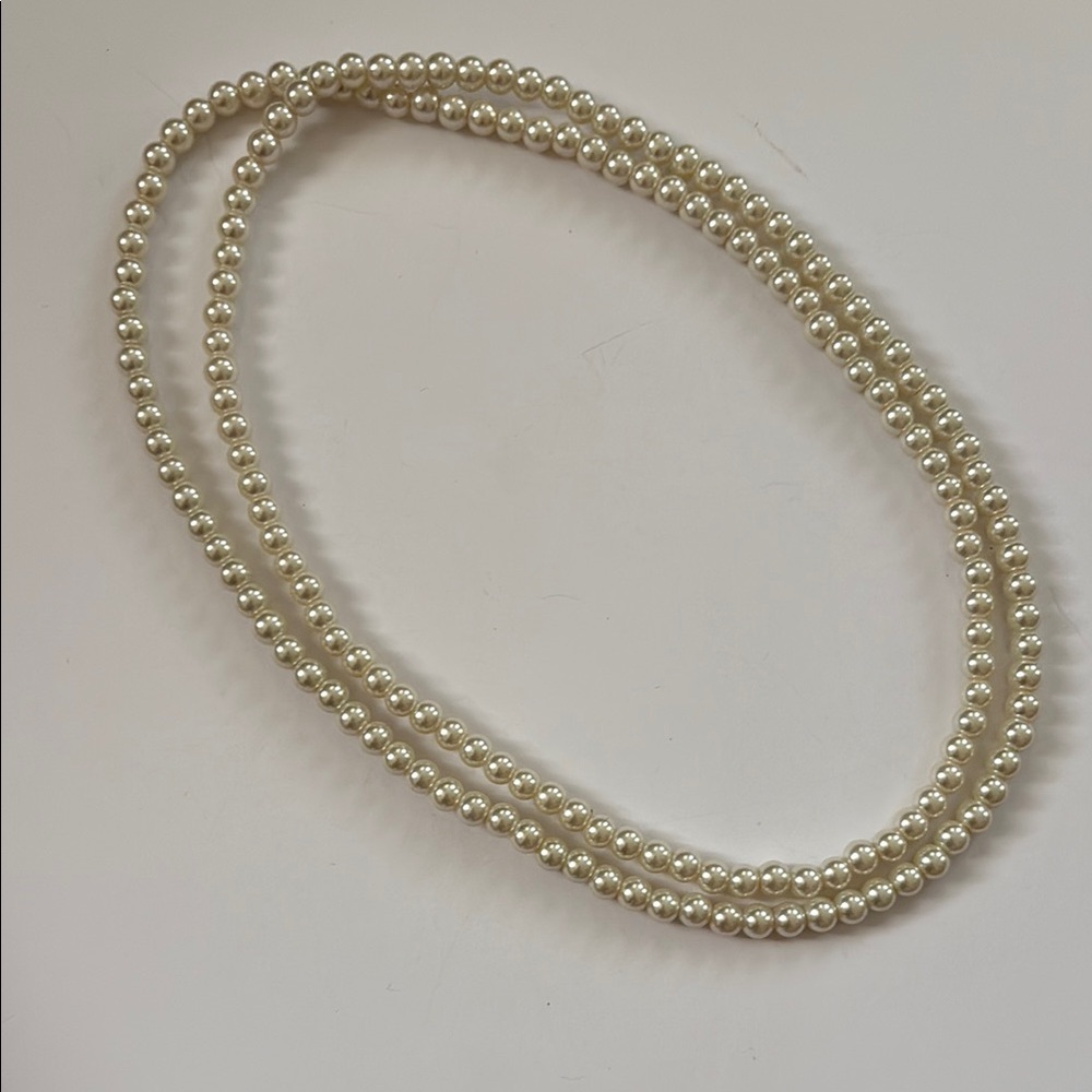 Elegant Pearl Necklace